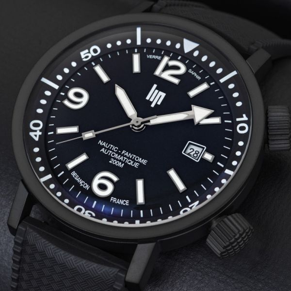 Montre LIP Nautic-ski Automatique Cadran Noir Bracelet Caoutchouc vulcanisé