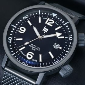 Montre LIP Nautic-ski Automatique Cadran Noir Bracelet Acier