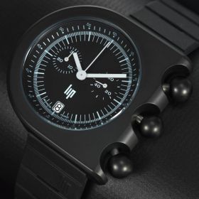 Montre LIP Mach 2000 Chronographe Quartz Cadran Noir Bracelet Caoutchouc
