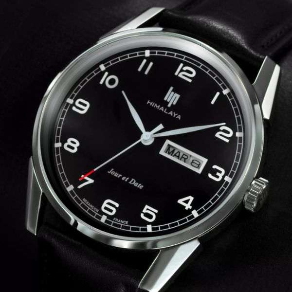Montre LIP Himalaya Himalaya Quartz Cadran Noir Bracelet Cuir