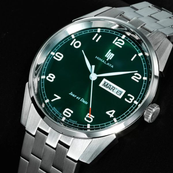 Montre LIP HimalayaQuartz Cadran Vert Bracelet Acier