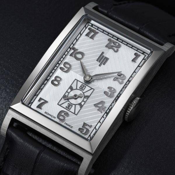 Montre LIP Churchill Quartz Cadran Argenté Bracelet Cuir