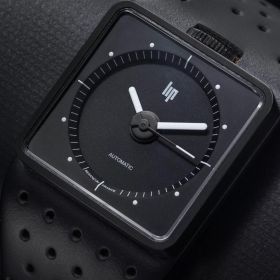 Montre LIP Big TV Automatique Cadran Noir Bracelet Cuir Noir