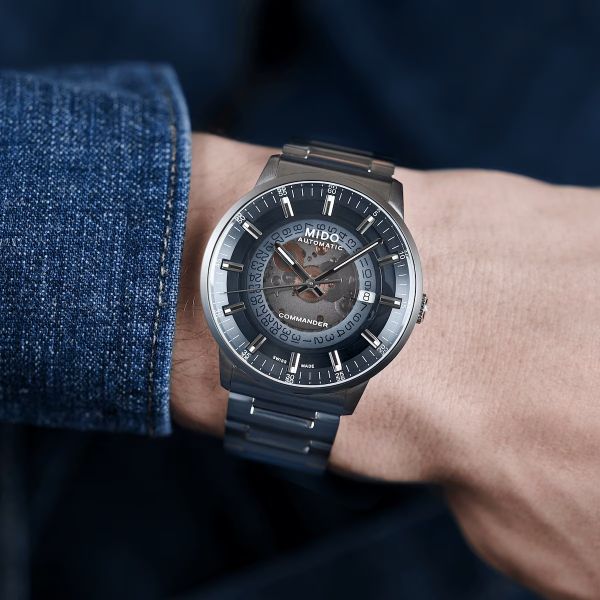Montre Mido Commander Gradient 40mm Cadran Bleu Bracelet Acier inoxydable Gris