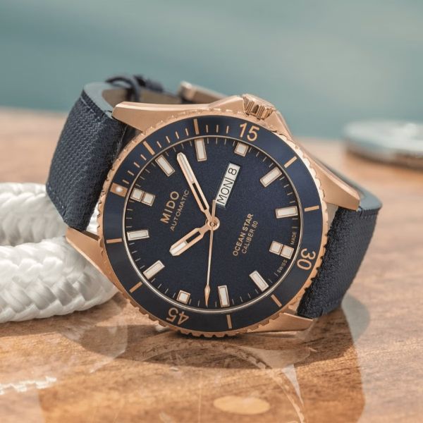 Montre Mido Ocean Star 200 42,5mm Cadran Bleu Bracelet Synthétique Bleu