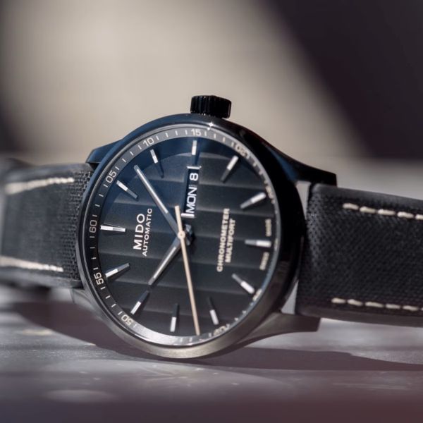 Montre Mido Multifort Chronometer 1 42mm Cadran Noir Bracelet Tissu Noir
