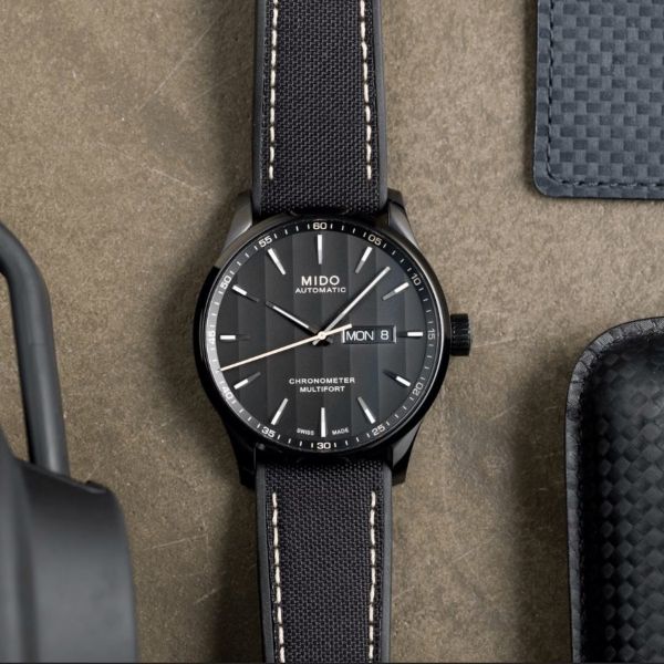 Montre Mido Multifort Chronometer 1 42mm Cadran Noir Bracelet Tissu Noir