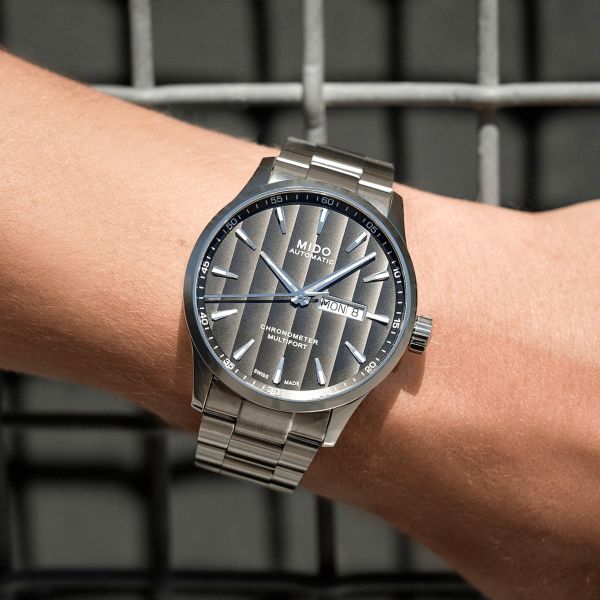Montre Mido Multifort Chronometer 1 42mm Cadran Anthracite Bracelet Acier inoxydable Gris