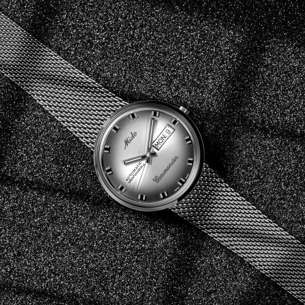 Montre Mido Commander Shade 37mm Cadran Argent Bracelet Acier inoxydable Gris