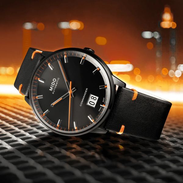 Montre Mido Commander Big Date 42mm Cadran Noir Bracelet Cuir Noir