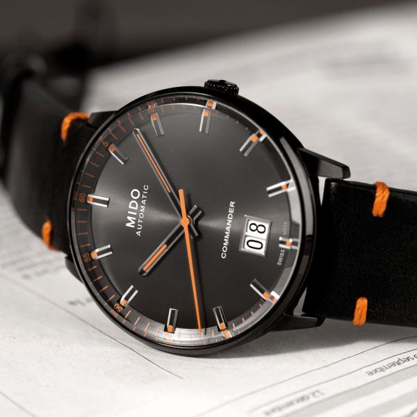 Montre Mido Commander Big Date 42mm Cadran Noir Bracelet Cuir Noir