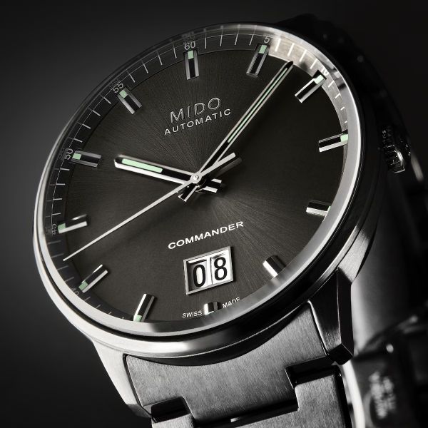 Montre Mido Commander Big Date 42mm Cadran Anthracite Bracelet Acier inoxydable Gris