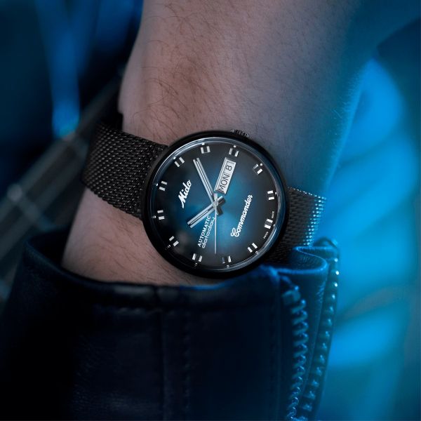 Montre Mido Commander Shade 37mm Cadran Bleu Bracelet Acier inoxydable Noir
