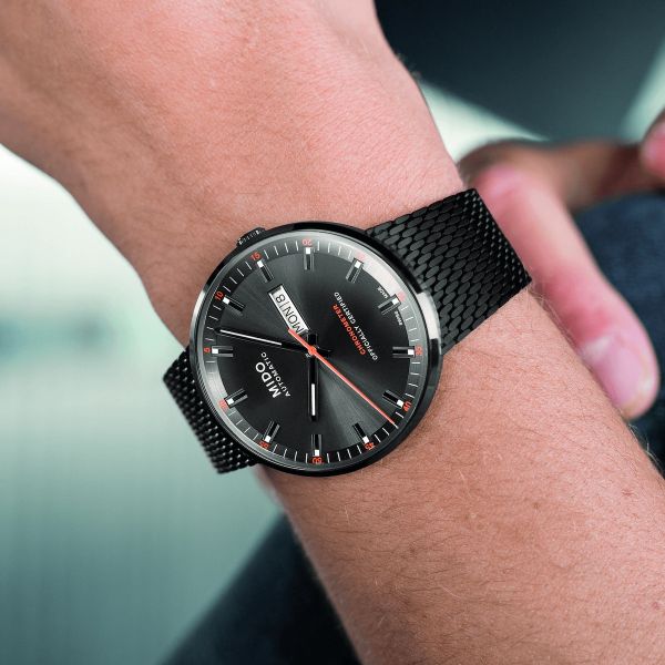 Montre Mido Commander Icône 42mm Cadran Anthracite Bracelet Acier inoxydable Noir