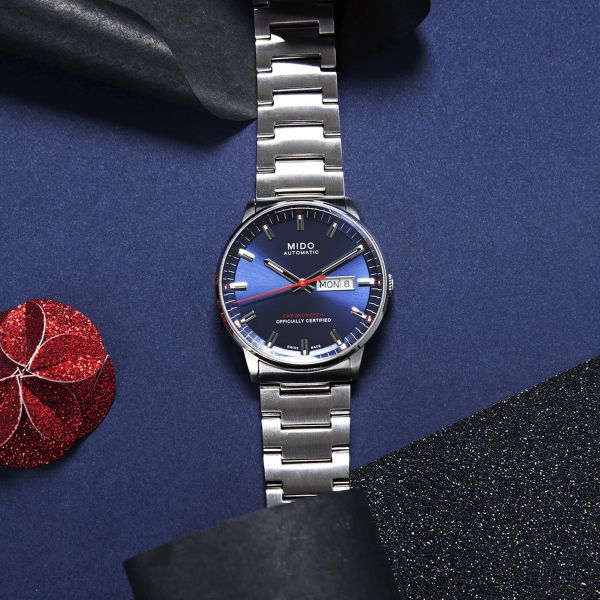 Montre Mido Commander Chronometer 40mm Cadran Bleu Bracelet Acier inoxydable Gris