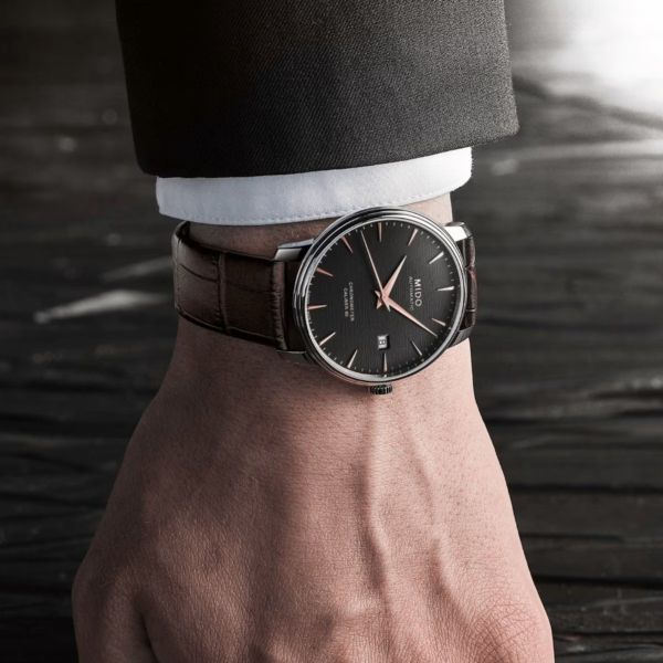 Montre Mido Baroncelli Chronometer Silicon Gent 40mm Cadran Anthracite Bracelet Cuir Brun