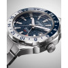 Montre CitizenSeries 8 880 GMT Cadran Bleu Bracelet Acier Inoxydable