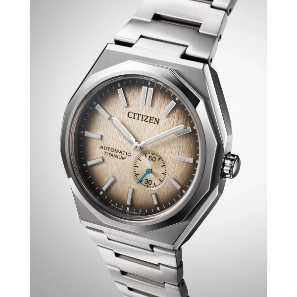 Montre Citizen Zenshin Super Titanium Mechanical Cadran Doré Bracelet Titane