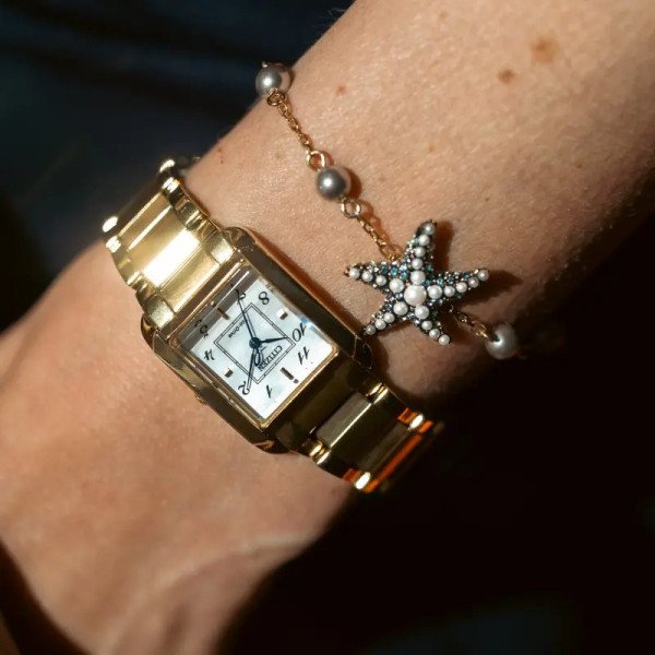 Montre Citizen Ladies Square - Eco-drive Cadran Blanc Bracelet Acier Inoxydable