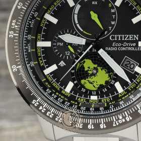 Montre Citizen Promaster Sky Radio Controlled Cadran Noir Bracelet Acier Inoxydable