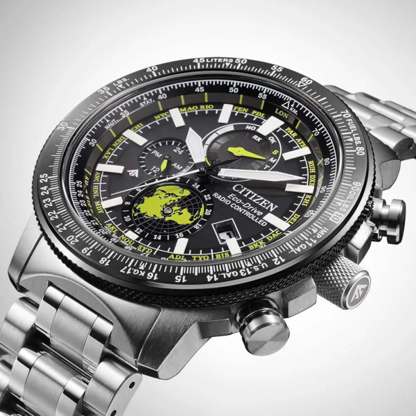 Montre Citizen Promaster Sky Radio Controlled Cadran Noir Bracelet Acier Inoxydable