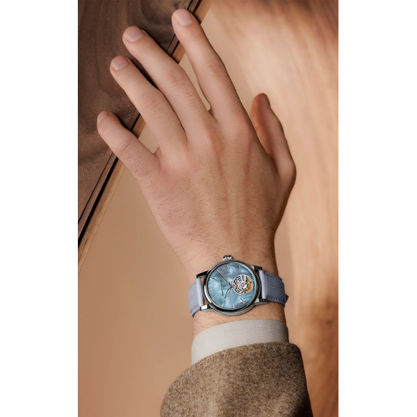 Montre Frederique Constant Manufacture Classic Tourbillon Cadran Bleu Bracelet Cuir Alligator