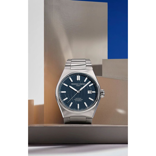 Montre Frederique Constant Highlife Automatic Cosc Automatique Cadran Bleu Bracelet Acier inoxydable