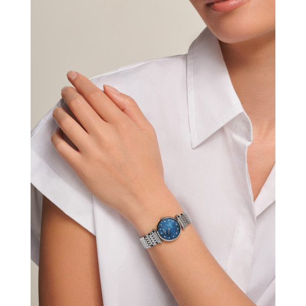 Montre La Grande Classique De Longines Cadran Nacre bleue Bracelet Acier