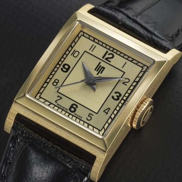 Montre LIP Churchill C18 Cadran Doré Bracelet Cuir