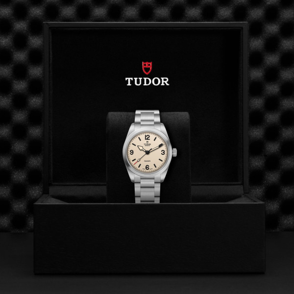 MONTRE TUDOR RANGER CADRAN NOIR BRACELET ACIER