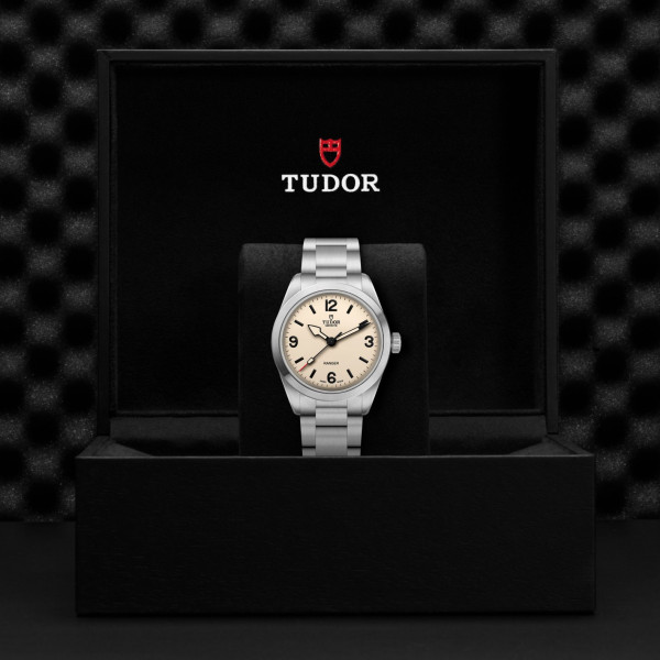MONTRE TUDOR RANGER 39MM CADRAN SABLE BRACELET ACIER