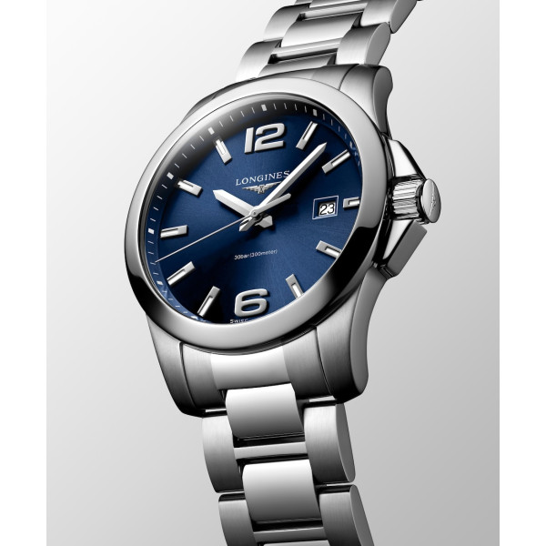 Montre Longines Conquest 41 mm Quartz Cadran Bleu Bracelet Acier