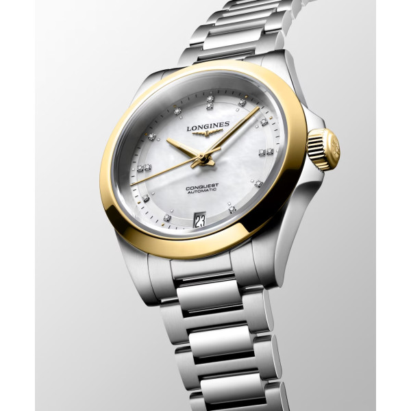 Montre Longines Conquest 34 mm Automatique Cadran Nacre blanche Bracelet Acier