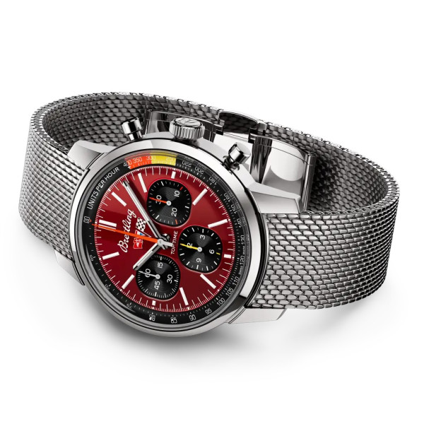 Montre Breitling Top Time B01 Chevrolet Corvette Cadran Rouge Bracelet Acier inoxydable