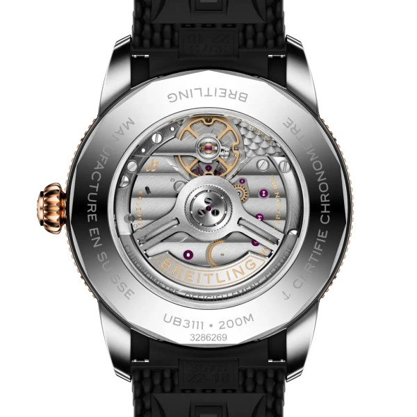 Montre Breitling Superocean Heritage B31 Automatic 42 Cadran Noir Bracelet Caoutchouc