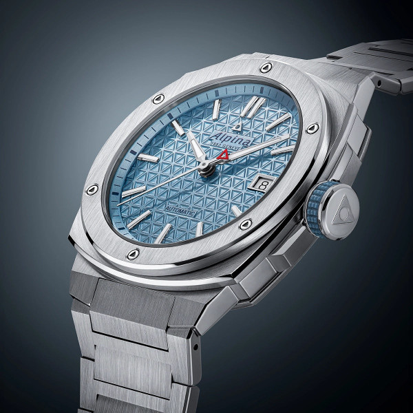 Montre Alpina Alpiner Extreme Automatic Cadran Bleu glacier Bracelet Acier