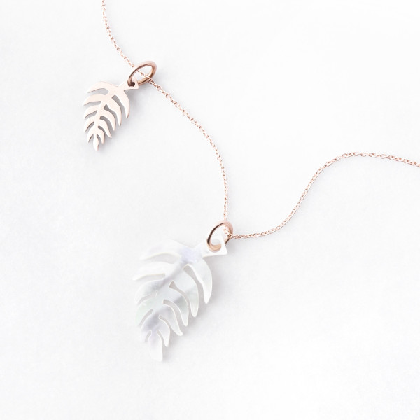 Pendentif Ginette NY White Mop Palm Charm Or Rose Nacre Blanche