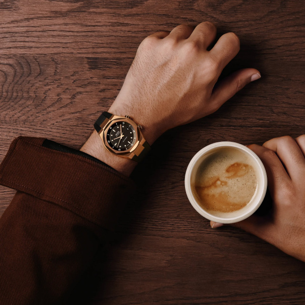 Montre Mido Multifort 8 Two Crowns Cadran Noir Bracelet Caoutchouc