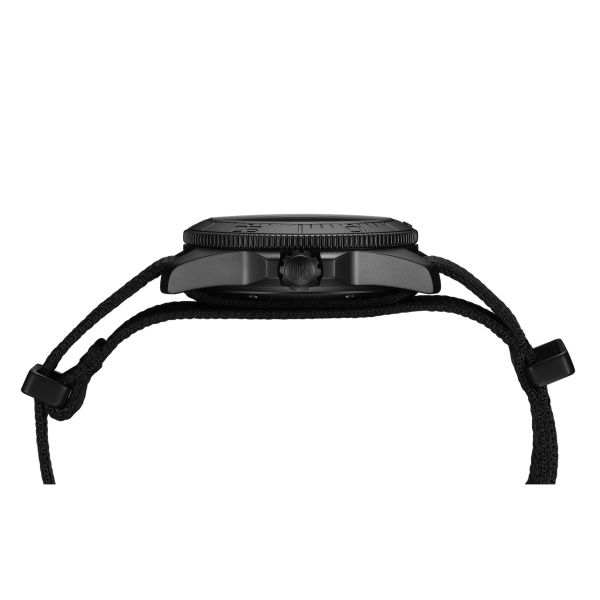 Montre Certina DS Action Diver 38mm Powermatic 80 Cadran Noir Bracelet NATO,Synthétique