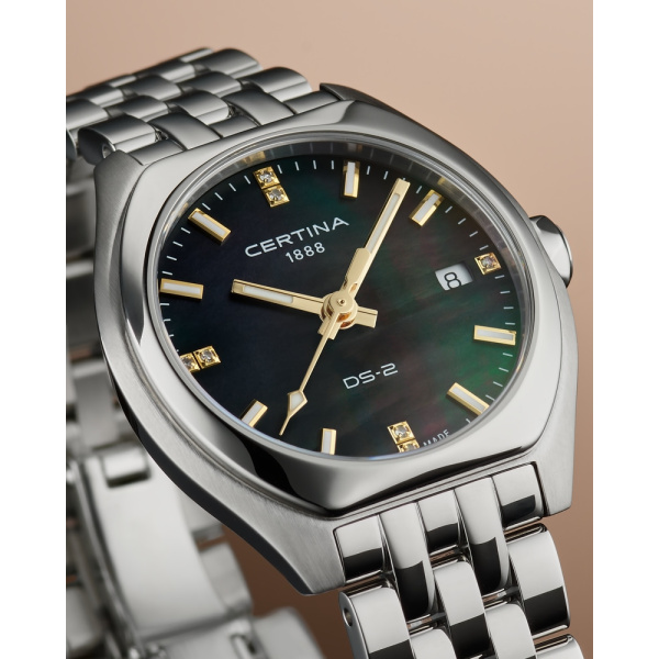 Montre Certina DS-2 Lady Cadran Nacre Bracelet Acier inoxydable