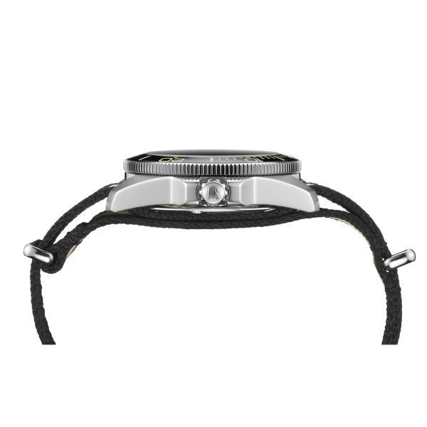 Montre Certina DS Action Diver 40.5mm Powermatic 80 Cadran Noir Bracelet NATO,Synthétique