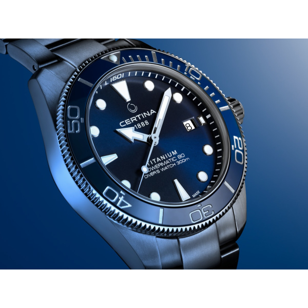 Montre Certina DS Action Diver 40.5mm Powermatic 80 Cadran Bleu Bracelet Titane