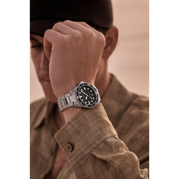 Montre Certina DS Action 40mm Cadran Noir Bracelet Acier inoxydable