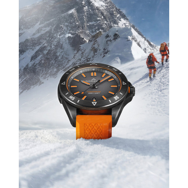 Montre Norqain Adventure Neverest 40mm Edition Limitée Bracelet Caoutchouc Orange