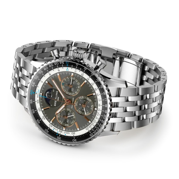 Montre Breitling Navitimer B19 Chronograph 43 Perpetual Calendar Cadran anthracite Bracelet Acier inoxydable