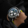 Montre Breitling Navitimer B01 Chronograph 43 Aston Martin Aramco Formula One Team Cadran carbone Bracelet Cuir de veau