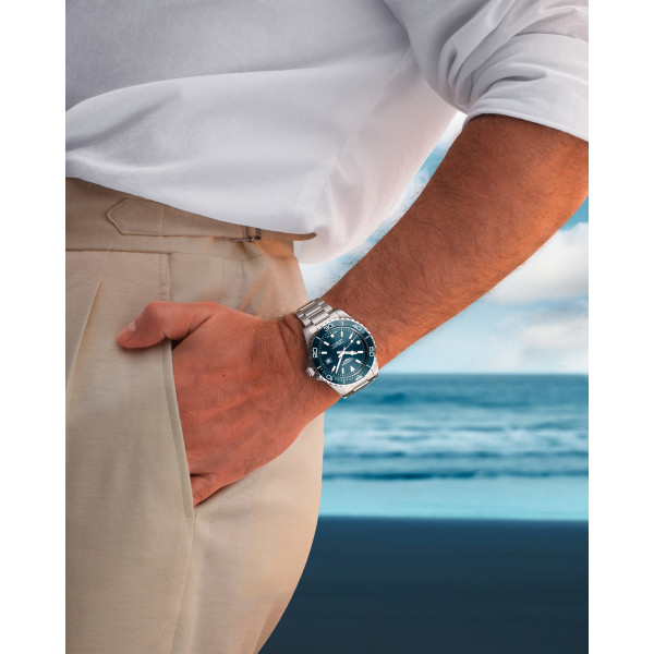 Montre Longines Hydroconquest 42 mm Automatique Cadran Bleu laqué poli Bracelet Acier