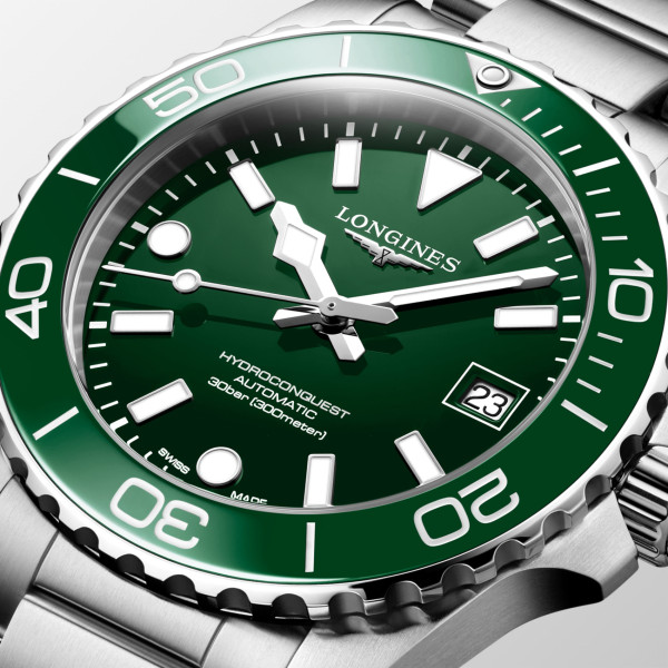 Montre Longines Hydroconquest 39 mm Automatique Cadran Vert laqué poli Bracelet Acier