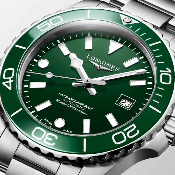 Montre Longines Hydroconquest 42 mm Automatique Cadran Vert laqué poli Bracelet Acier