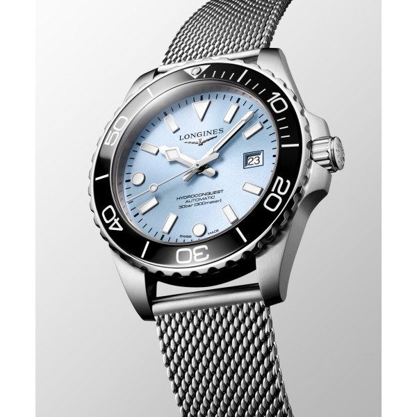Montre Longines Hydroconquest 42 mm Automatique Cadran Bleu givré soleillé Bracelet Acier Maille Milanaise